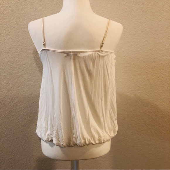 Twentyone white trimmed ruffled adjustable spaghetti straps tank top size large - Picture 12 of 13